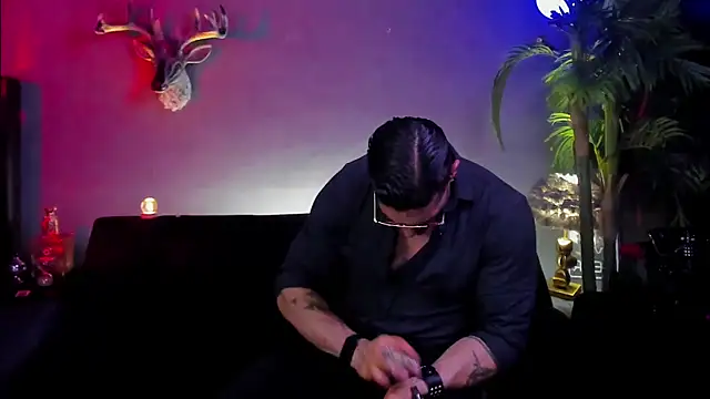 dennis cox1 online show from April 18, 9:22 am