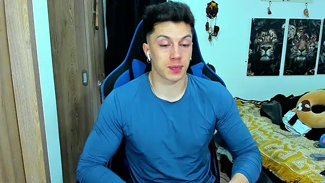 javiersexymann online show from December 23, 2:35 am