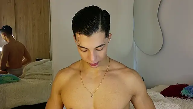 Troye Williams online show from April 8, 11:42 am