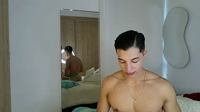 Troye Williams online show from April 7, 11:32 am