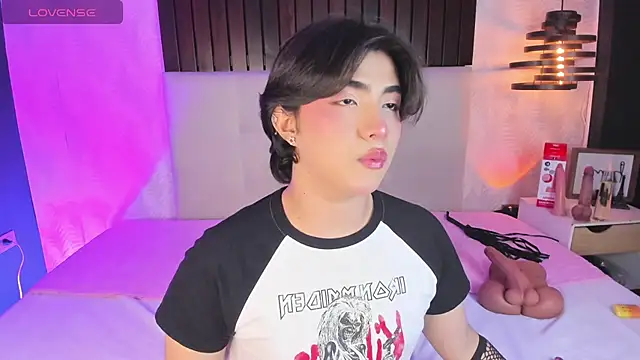 Creamy Angelo online show from January 8, 3:56 am