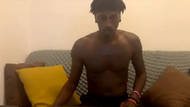 JuicyBlackD83 online show from November 12, 2:01 pm