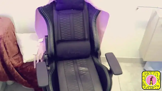 Morgane818181 online show from December 13, 10:49 pm