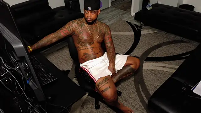 SLANGONDEMHOES online show from March 11, 12:45 pm