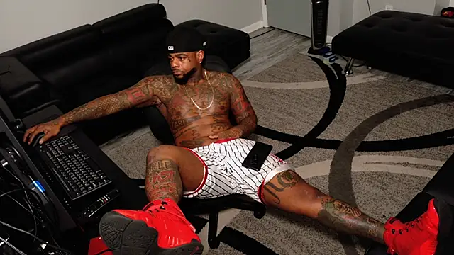 SLANGONDEMHOES online show from February 23, 4:25 am