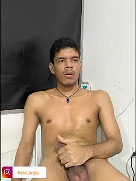 jonhsebastiann online show from June 30, 9:10 am