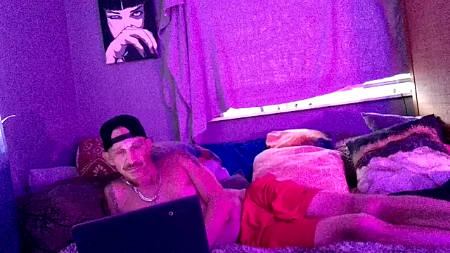 Snapshot of MistedNome chatting on September 13, 11:28 pm MistedNome online show from September 13, 11:28 pm