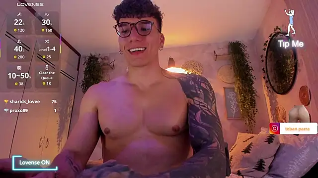 estebandi do online show from December 5, 4:30 am