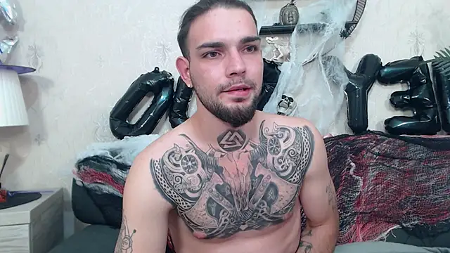 DanyelCarter online show from October 19, 7:50 pm