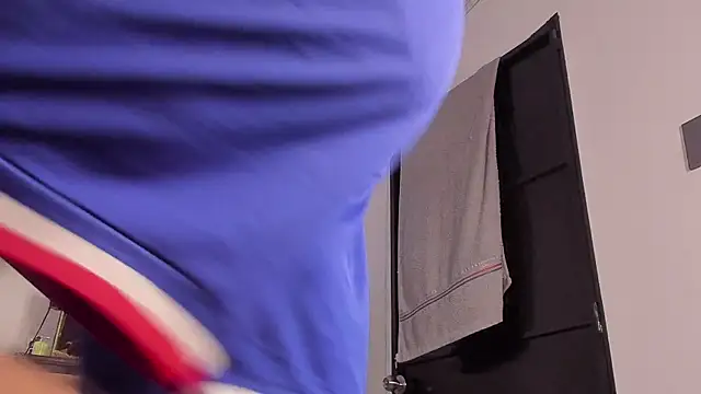 Cj davis  online show from December 3, 2:01 pm