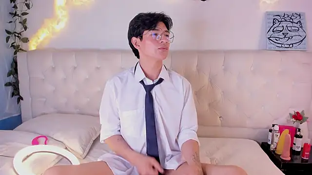 AleAurarashi online show from December 20, 6:09 am