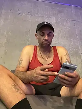 Hothotboyg online show from October 31, 3:15 pm