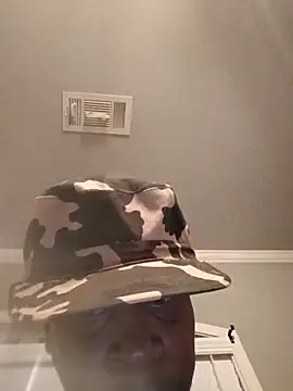 yourboya1sauce501 online show from September 27, 4:21 am