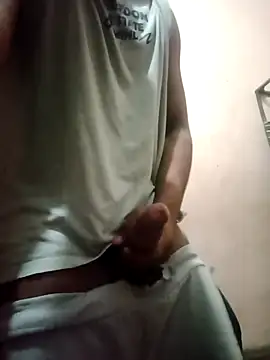 hornyboywithabs online show from May 12, 12:08 am