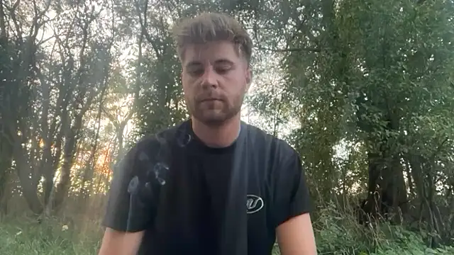 Snapshot of RioBlaze chatting on September 20, 5:13 pm RioBlaze online show from September 20, 5:13 pm