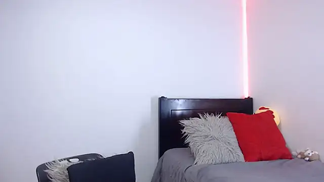 andrea de lucaa online show from November 23, 4:12 am