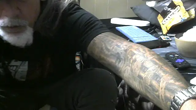 crassanova online show from April 16, 7:08 am