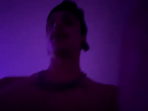 chrisalmeid  online show from November 18, 4:38 am