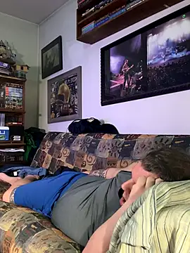 Stephanie1984 online show from December 5, 3:57 am