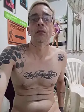 dinho carioca online show from April 8, 2:37 pm