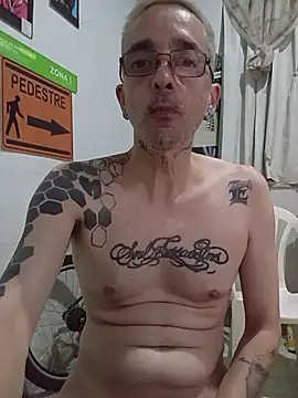 dinho carioca online show from March 17, 1:20 am