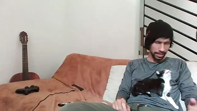 Alejandro92 cali online show from June 22, 8:02 pm