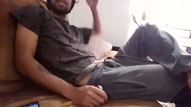 Alejandro92 cali online show from July 8, 3:38 pm