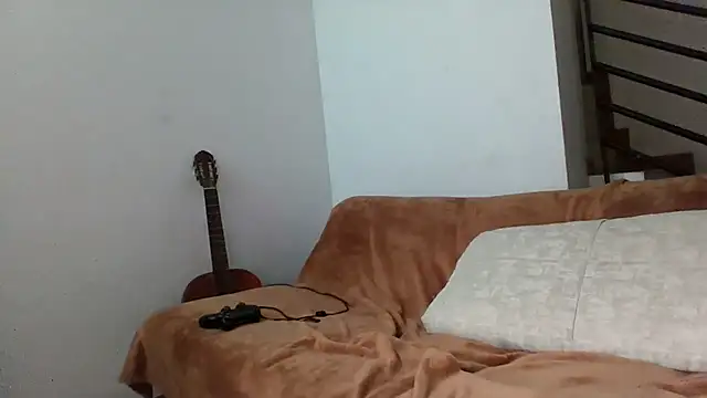 Alejandro92 cali online show from June 21, 8:25 pm