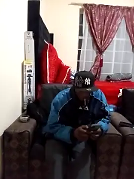 mojeemore online show from April 25, 7:11 pm