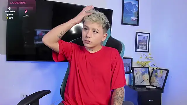 Michael Lopez 1 online show from September 14, 7:27 pm