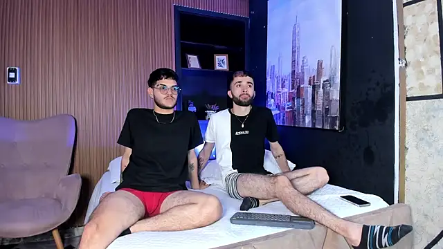 marcoAndMathew online show from October 22, 8:45 pm