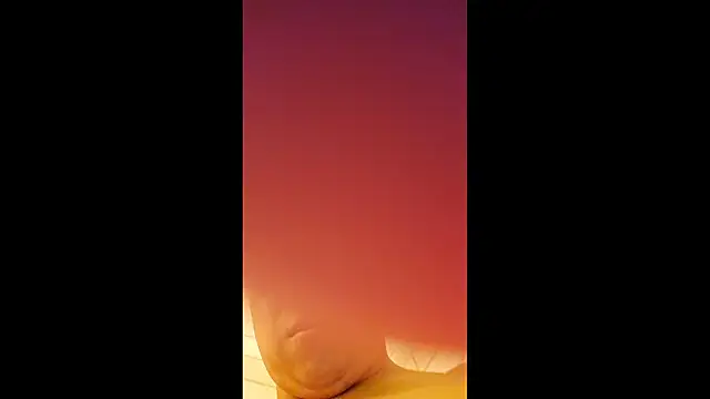 sthuart22 online show from October 7, 12:26 am