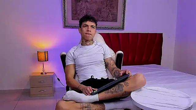 john mystic online show from April 21, 1:42 am