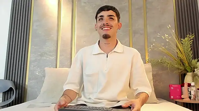 NikoStone  online show from December 23, 1:14 am