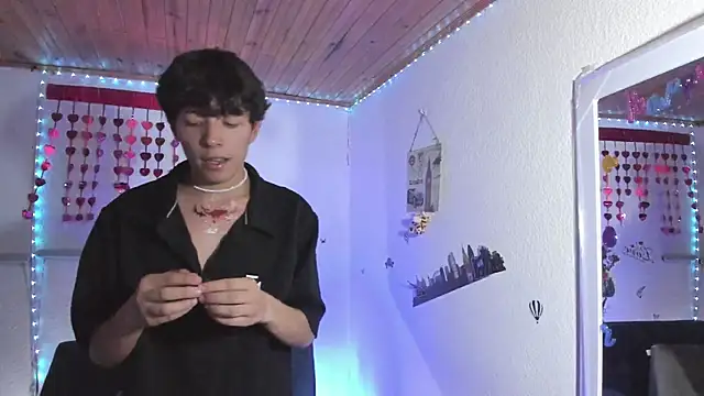 Dani Lips  online show from September 15, 9:05 pm