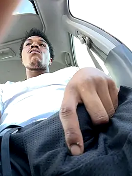 ShakeShaq online show from October 10, 9:07 pm