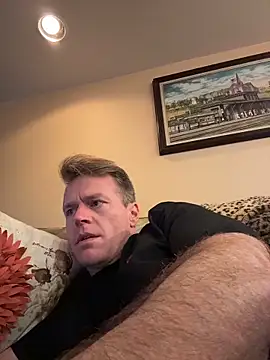 DILFiGuess11 online show from February 8, 7:14 am