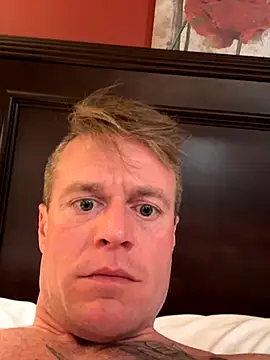 DILFiGuess11 online show from November 12, 4:18 am