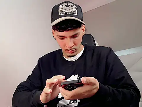 yankees  online show from November 15, 3:52 am