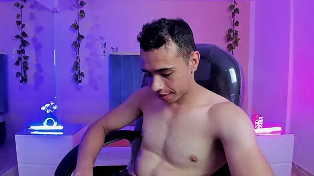 Muscle Scott online show from November 6, 1:58 pm