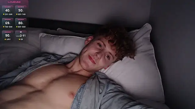 DominantAlex18 online show from April 8, 4:16 pm