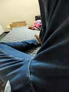 mommylover5 online show from November 3, 3:14 pm