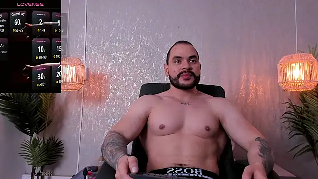 Snapshot of Hershell_Fit chatting on September 28, 2:15 pm Hershell Fit online show from September 28, 2:15 pm