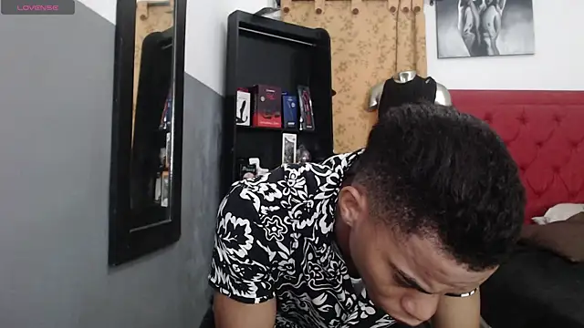 David s3xy online show from September 17, 7:15 pm