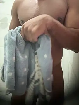 casalfeet online show from April 28, 9:52 pm