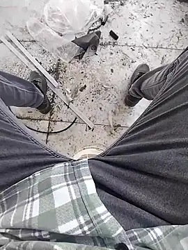 Snapshot of bisexdon chatting on October 15, 10:12 am bisexdon online show from October 15, 10:12 am