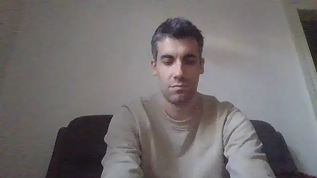 JulioIsHere4you online show from January 17, 10:40 am