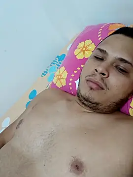 Alexboy022025 online show from September 15, 9:49 pm