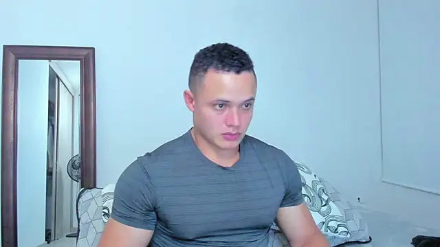 KingLevi01 online show from April 5, 1:46 am