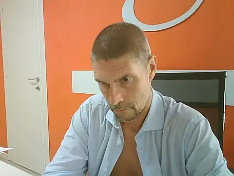 max79ve31 online show from September 23, 12:15 pm